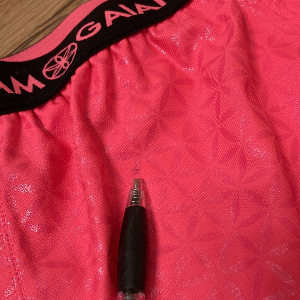 MUST BUNDLE: GAIAM | Girls Athletic Running Shorts - Picture 7 of 7